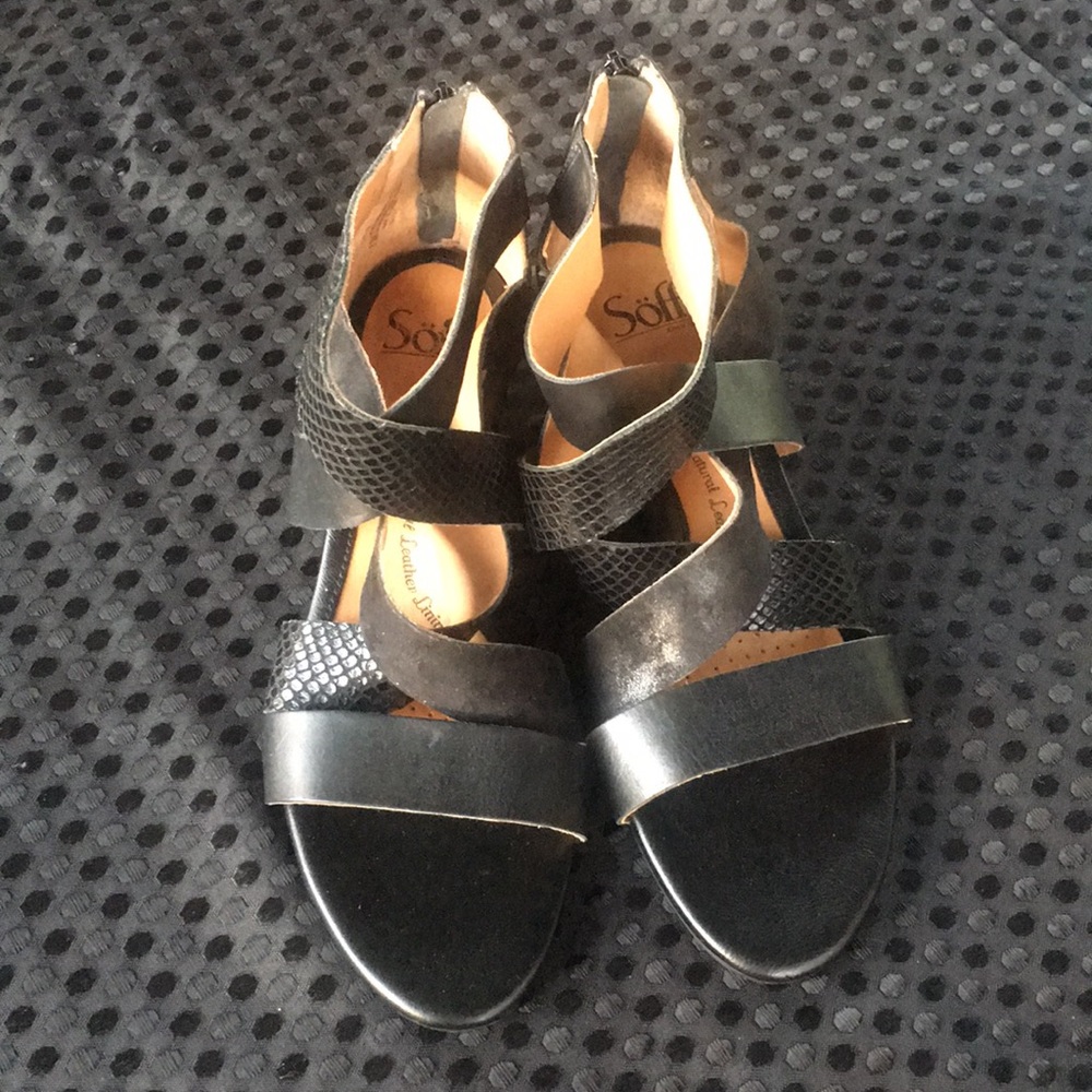 Sofft black leather strappy wedge sandals